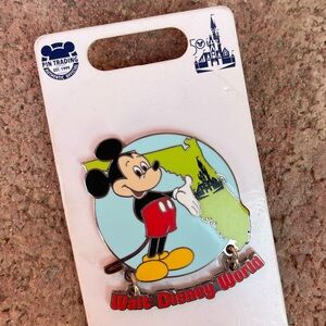 New Mickey Pin Walt Disney World Florida